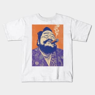 Puff Sumo: Smoking a Fat Robusto Cigar Kids T-Shirt